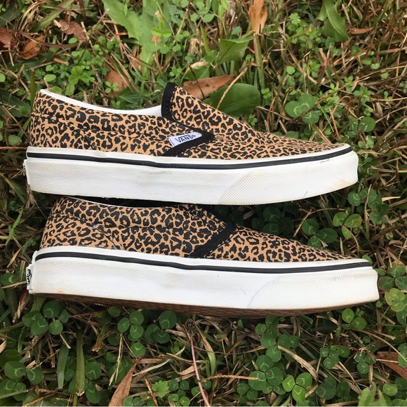 VANS LEOPARD PRINT SLIP ON SNEAKERS KIDS SIZE 1.5 - Picture 4 of 16